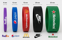 Ejemplos de anchos para pulseras de silicona promocionales