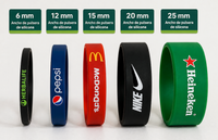 Muestras de pulseras de silicona personalizadas de varios tamaños