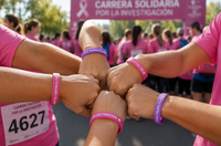Pulseras de silicona utilizadas en una carrera solidaria Pulseras de silicona utilizadas en una carrera solidaria